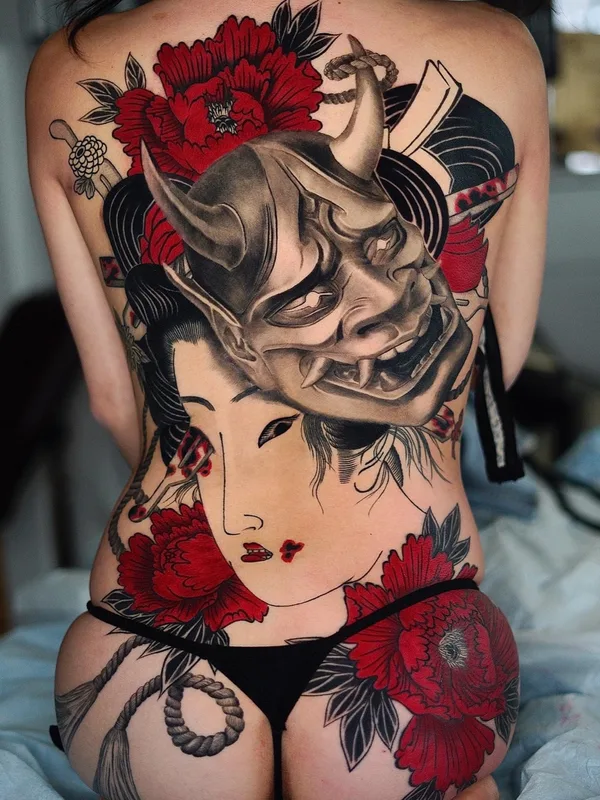 female color japanese tattoo auf full back #57429 | Tätowierer Dino