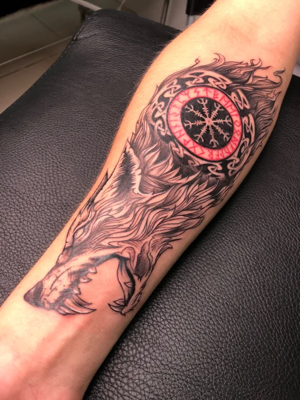 black and grey blackwork татуировка на forearm #57443 | Тату мастер Stepa Samossa