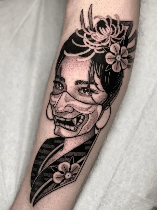 female black and grey black and grey tatuaje en forearm #42530 | Tatuador Zach Donn