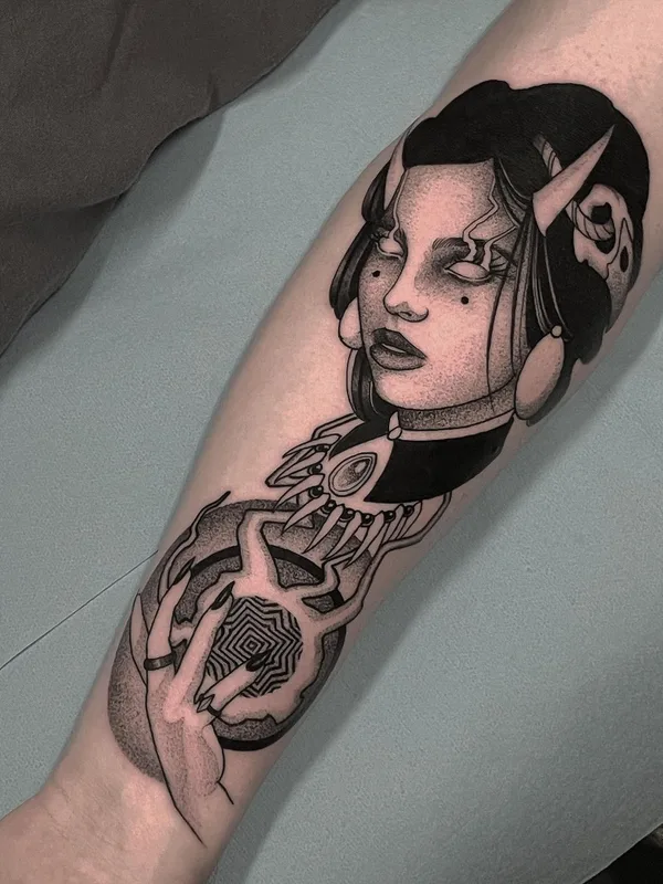 black and grey blackwork tatuaje en forearm #42540 | Tatuador Zach Donn