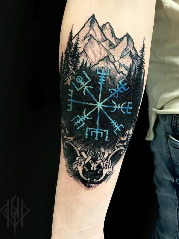 black and grey blackwork Tatuaggio su forearm #59183 | Tatuatore Никита Степаненко VikingTotem