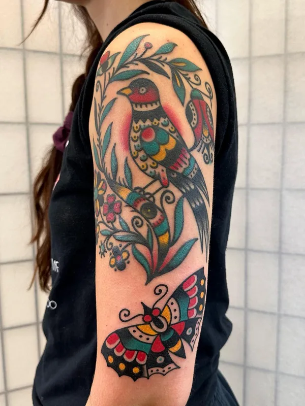 female color traditional Tatuaggio su upper arm #59825 | Tatuatore REMPE TATTOO