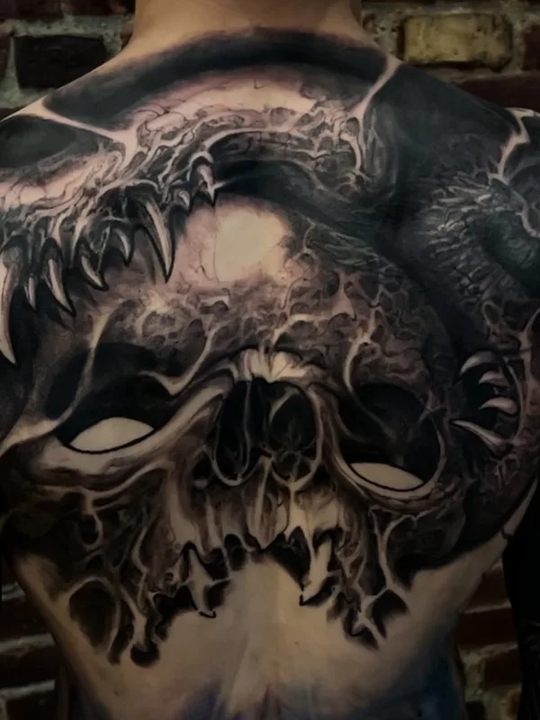black and grey black and grey tattoo auf full back #59832 | Tätowierer Jesse Levitt
