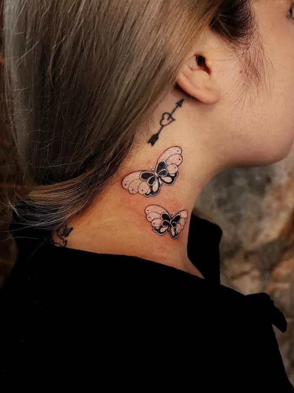female black linework 타투 부위 neck #38126 | 타투이스트 Nyoung