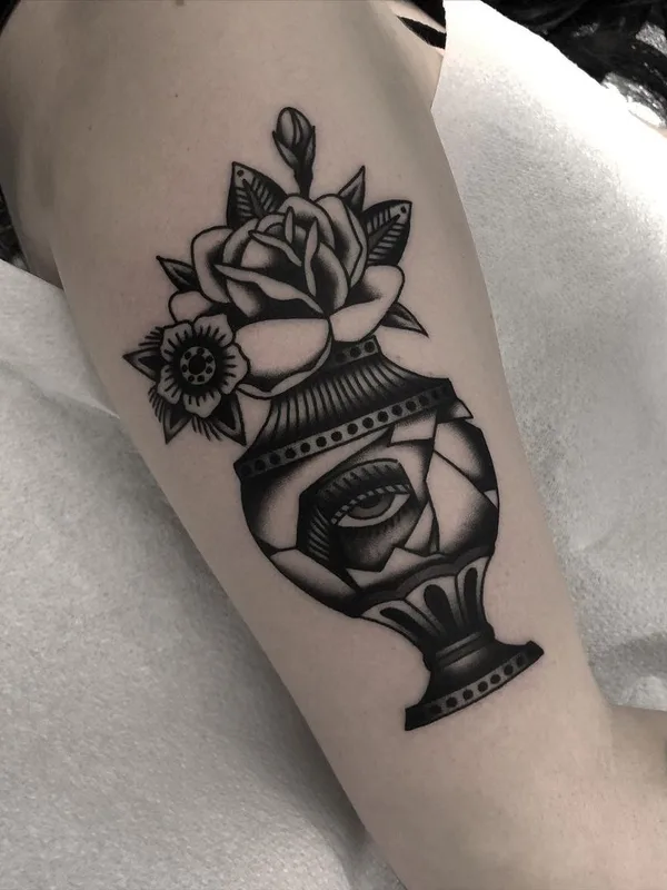 black and grey neo traditional 타투 부위 forearm #46098 | 타투이스트 Heath Clifford