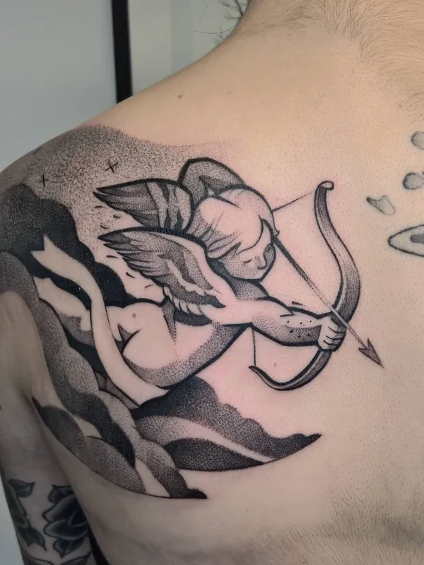 black and grey blackwork tatuaje en shoulder #46122 | Tatuador Krzysztof Futro