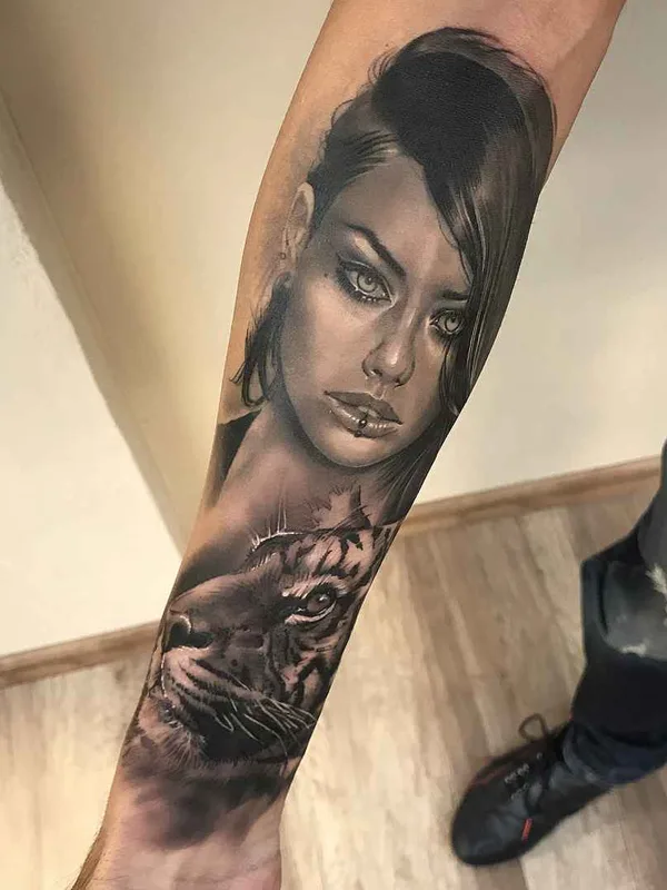 black and grey realism 纹身 在 forearm #13930 | 纹身师 Robi Pena