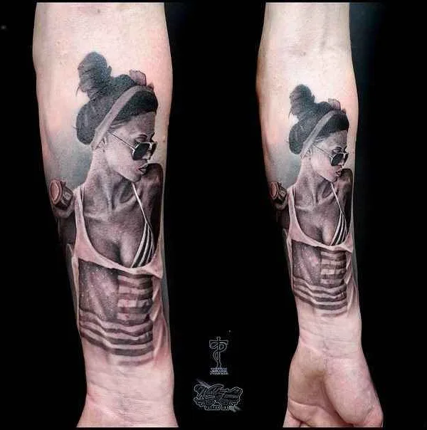 female black and grey realism Tatuaggio su forearm #20276 | Tatuatore Александр Литвинов