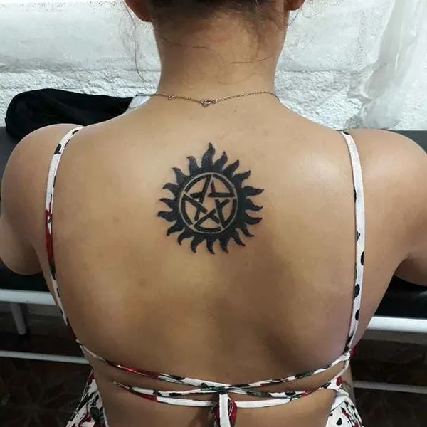 Dotwork tattoo by Patrícia Yutaka in Pelotas