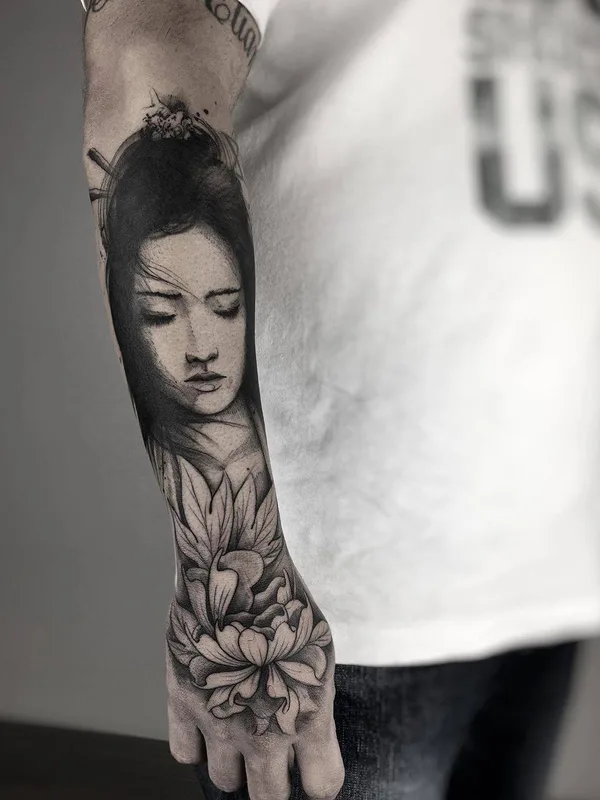 black and grey realism tatouage sur forearm #27560 | Artiste tatoueur Paulo Reis