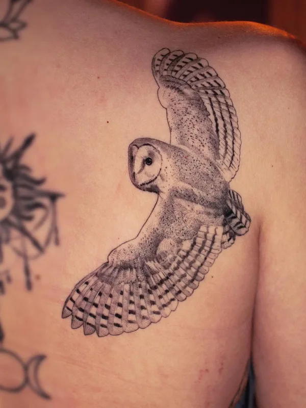 black and grey realism татуировка на shoulder blade #49052 | Тату мастер Вася Чех