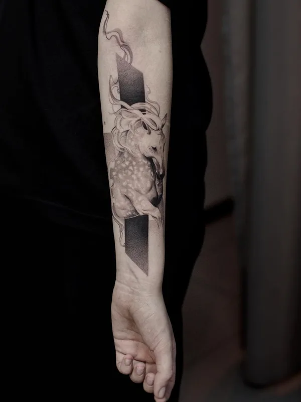 black and grey black and grey Tatuagem em forearm #49074 | Tatuador Vanilla Green