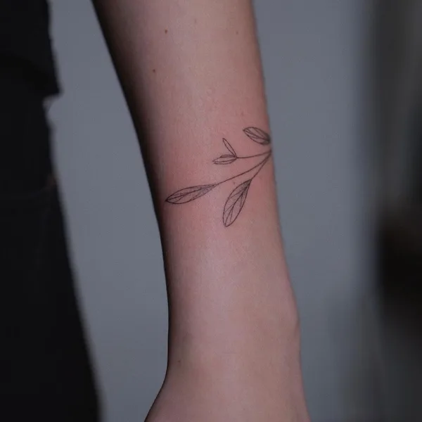 Fine Line tattoo by Диана Ловыгина in Краснодар