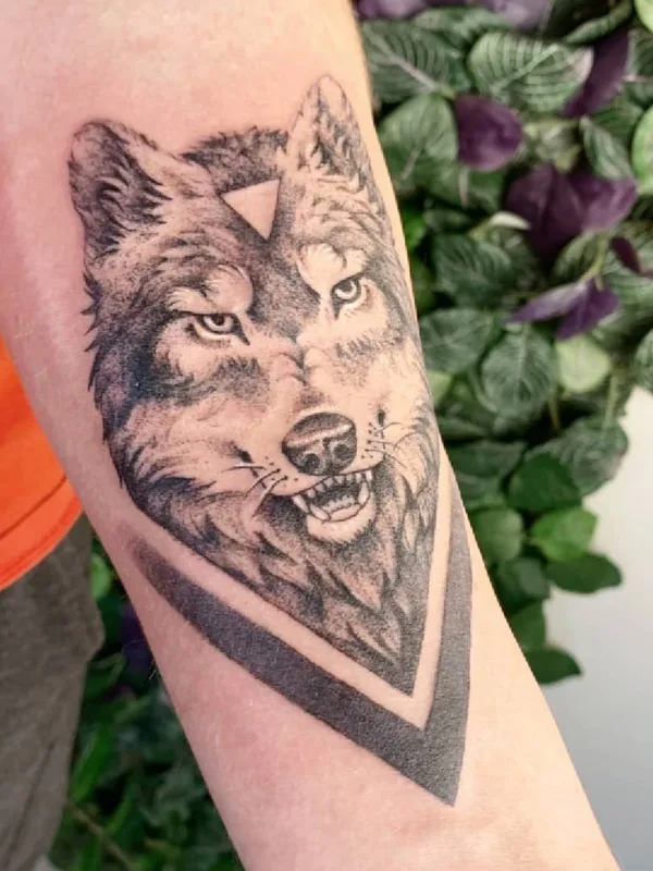 black and grey realism Tatuaggio su forearm #52330 | Tatuatore Настя Боженова