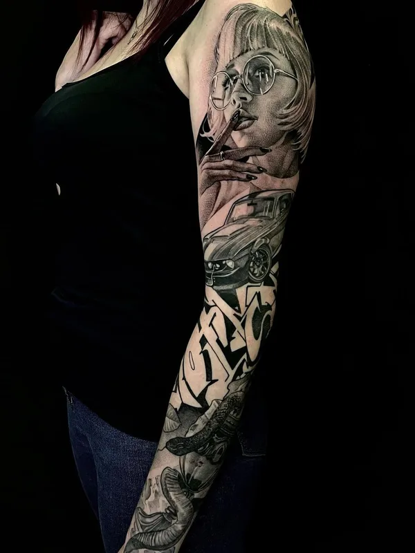 female black and grey realism татуировка на full sleeve #52342 | Тату мастер Александр Беляев