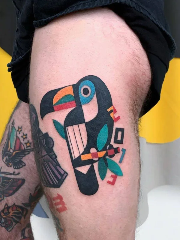 color geometric tatouage sur thigh #30758 | Artiste tatoueur Luca Font