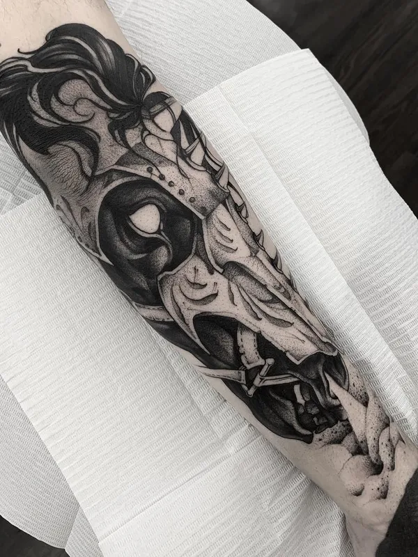 black and grey blackwork Tatuagem em forearm #31439 | Tatuador Planoc