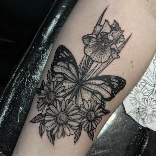 Graphic tattoo by Alex Barraza in Oklahoma City