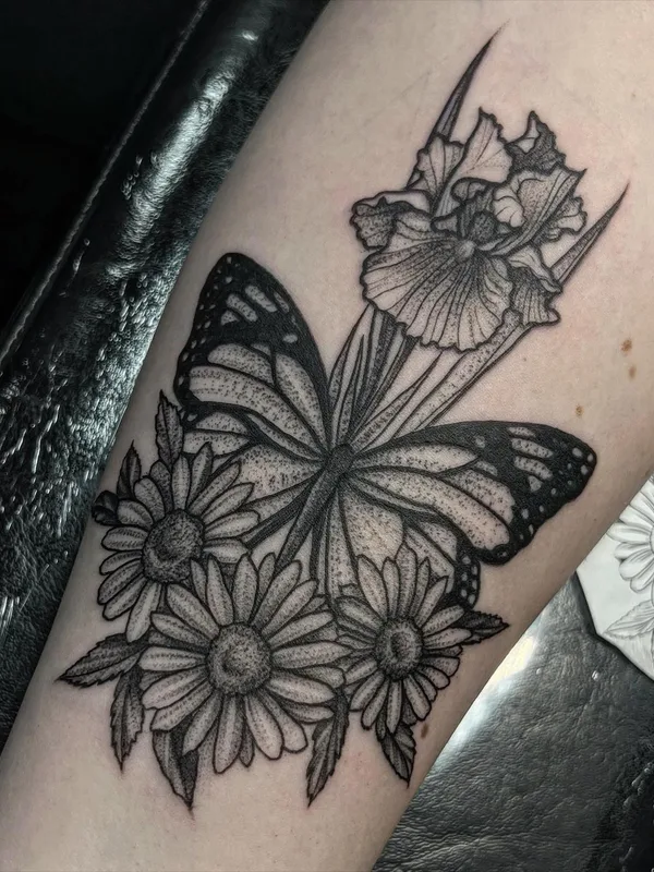black and grey blackwork татуировка на forearm #57494 | Тату мастер Alex Barraza