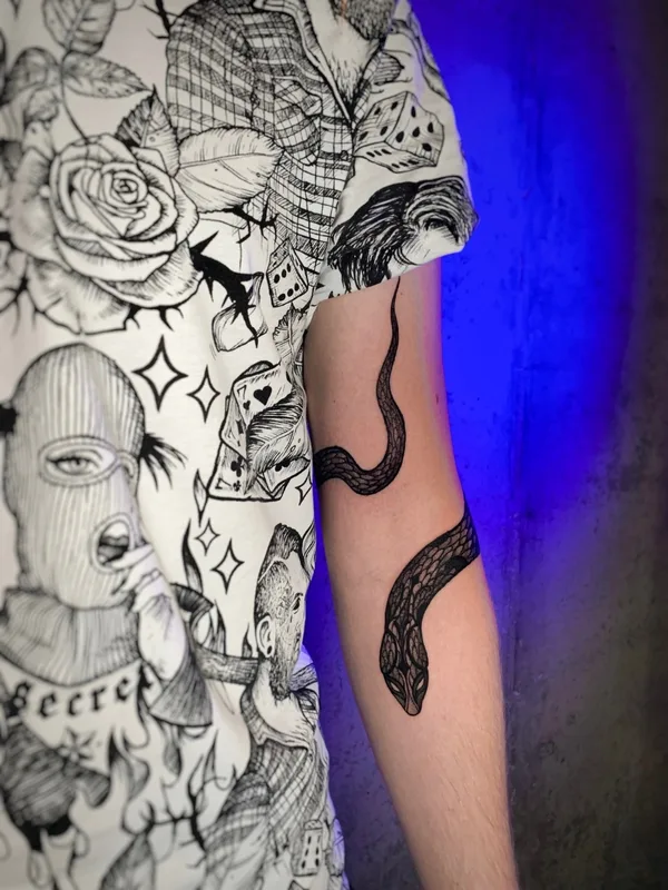 black blackwork Tatuagem em forearm #72528 | Tatuador БОСС МОРОЗОВ