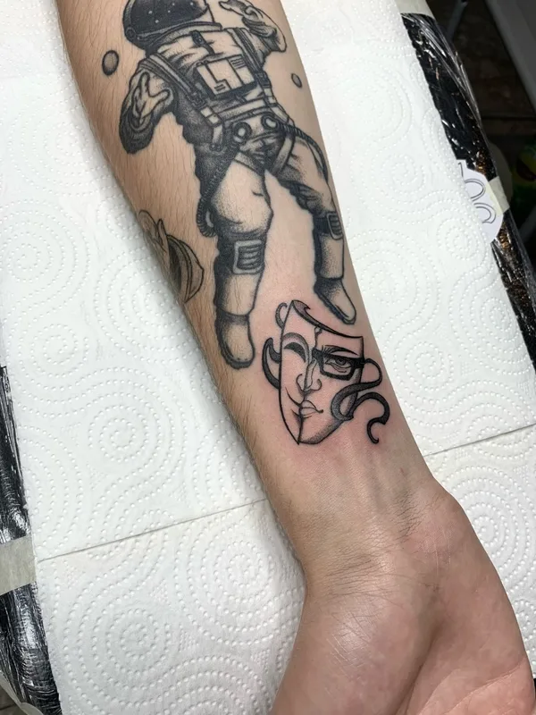 black and grey black and grey Tatuagem em forearm #72529 | Tatuador БОСС МОРОЗОВ