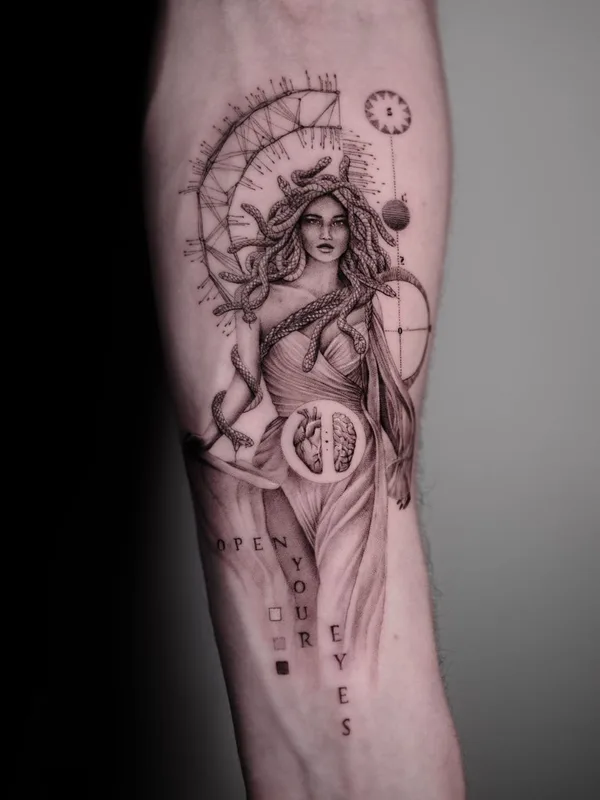 black and grey blackwork татуировка на forearm #37580 | Тату мастер Maxime Etienne