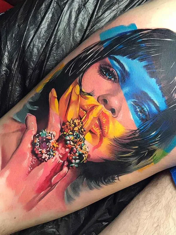 female color realism 纹身 在 thigh #13927 | 纹身师 Robi Pena