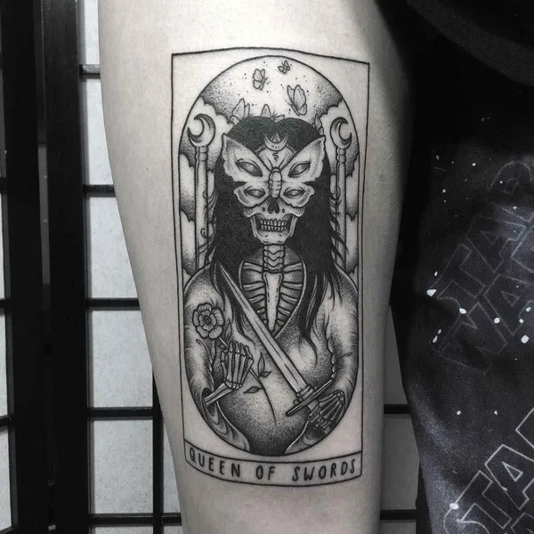 Linework tattoo by Lozzy Bones