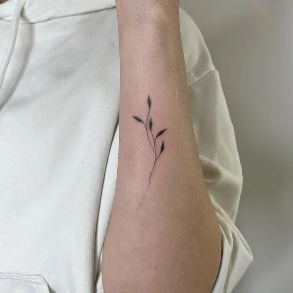 Botanical tattoo by Lara Maju in Hamburg