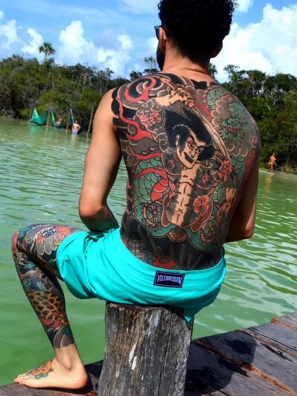 male color japanese tatouage sur full back #35367 | Artiste tatoueur Ian Det
