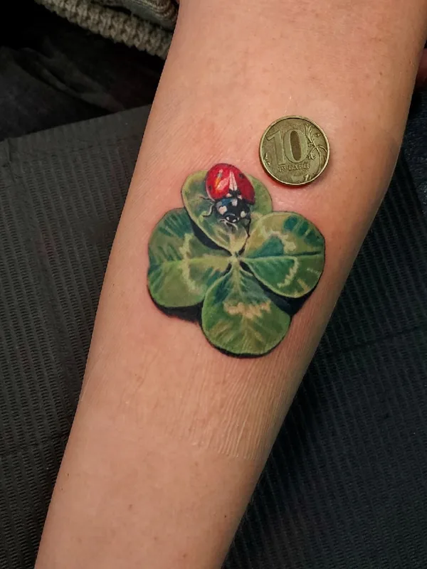 color realism tatuaje en forearm #53328 | Tatuador Vic Nikkarinen