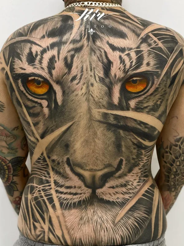 black and grey realism Tatuagem em full back #55157 | Tatuador kir_tattoo