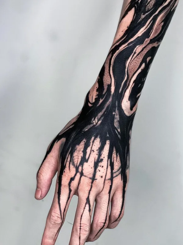 black blackout 纹身 在 forearm #55160 | 纹身师 daaamnj