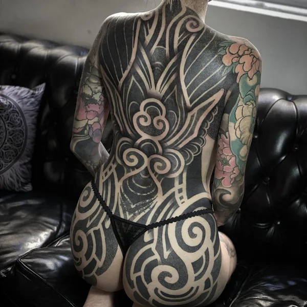 Ornamental tattoo by Israel Paketh in Buenos Aires