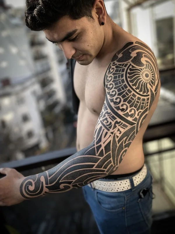 male black blackwork tatouage sur full sleeve #55663 | Artiste tatoueur Israel Paketh
