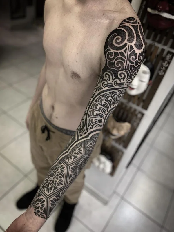male black blackwork tatouage sur full sleeve #55659 | Artiste tatoueur Israel Paketh