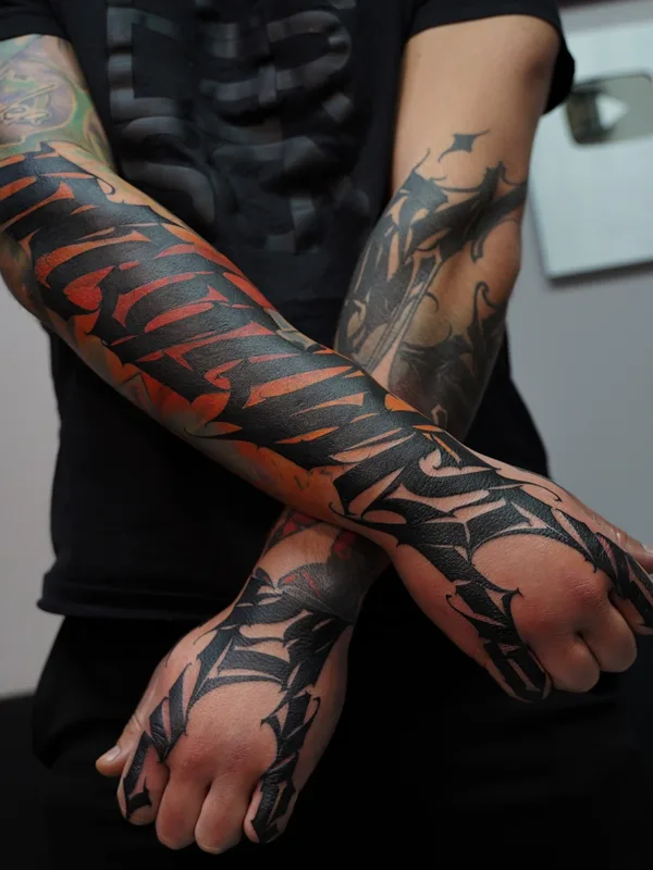 color lettering татуировка на full sleeve #55692 | Тату мастер Игорь Климин