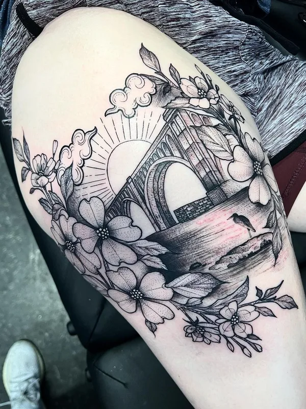 black and grey blackwork Tatuaggio su thigh #57531 | Tatuatore Brad Grimes