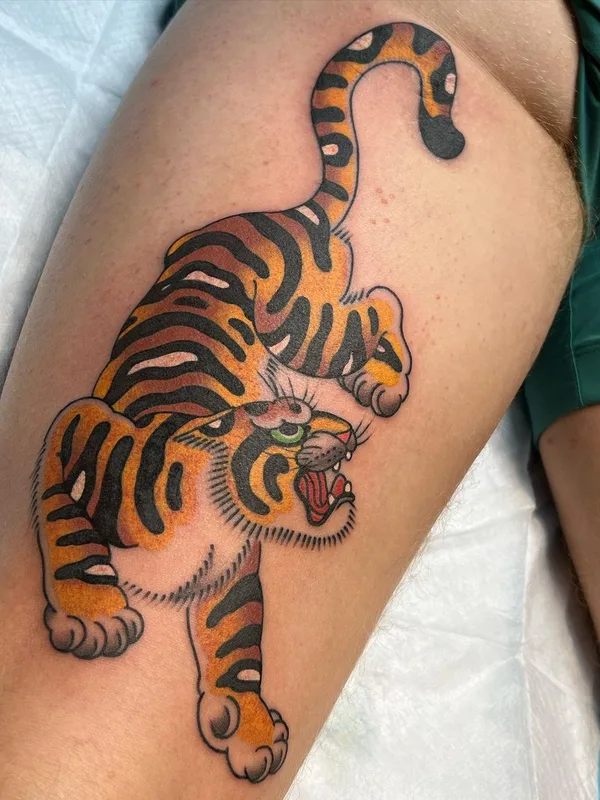 color traditional Tatuaggio su thigh #57556 | Tatuatore Jason Eisenberg