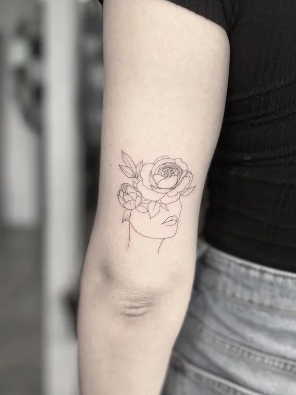 female black miniature Tatuagem em shoulder #57612 | Tatuador So Yeon Kim