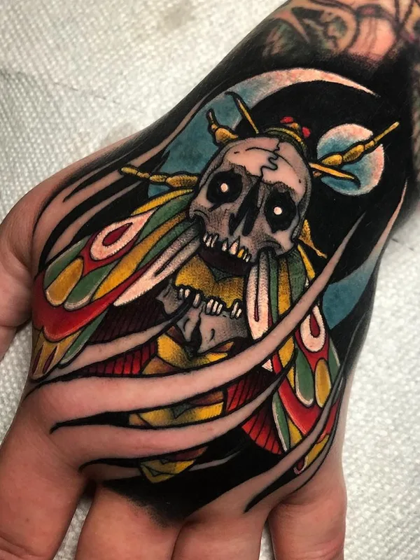 color neo traditional tatouage sur back of hand #32336 | Artiste tatoueur Jeff Saunders