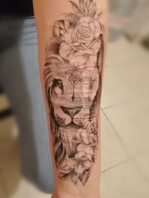 black and grey black and grey татуировка на forearm #37215 | Тату мастер HudiART