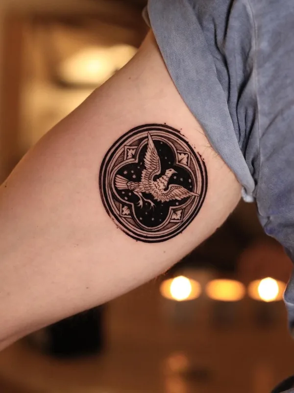 black and grey blackwork Tatuaggio su bicep #37219 | Tatuatore Konstantin Strokin