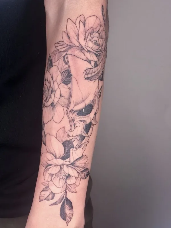black and grey black and grey tatouage sur forearm #43349 | Artiste tatoueur Степан Ломачинский