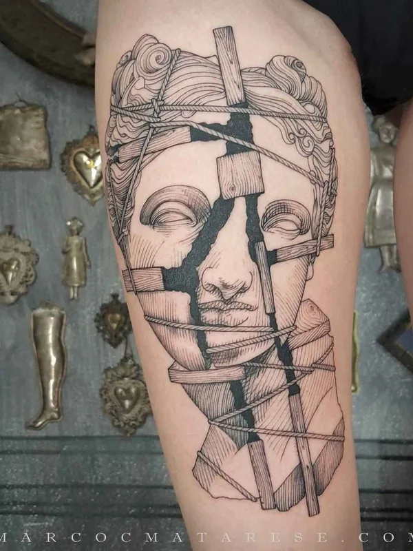 black sketch tatouage sur thigh #16734 | Artiste tatoueur Marco C. Matarese