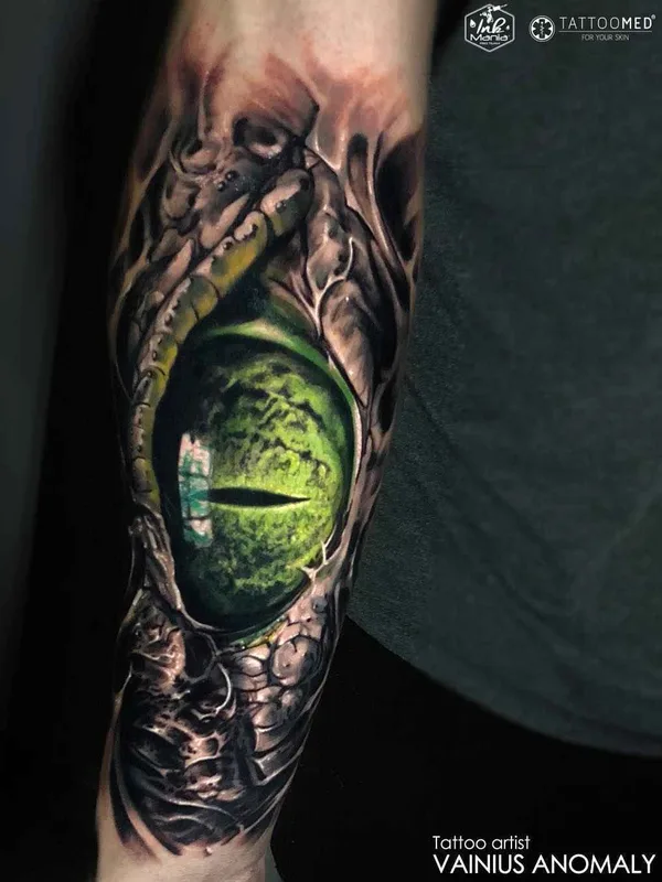 color biomechanical Tatuaggio su forearm #17404 | Tatuatore Vainius Anomaly