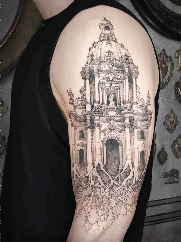 male black and grey blackwork tatouage sur upper arm #16739 | Artiste tatoueur Marco C. Matarese