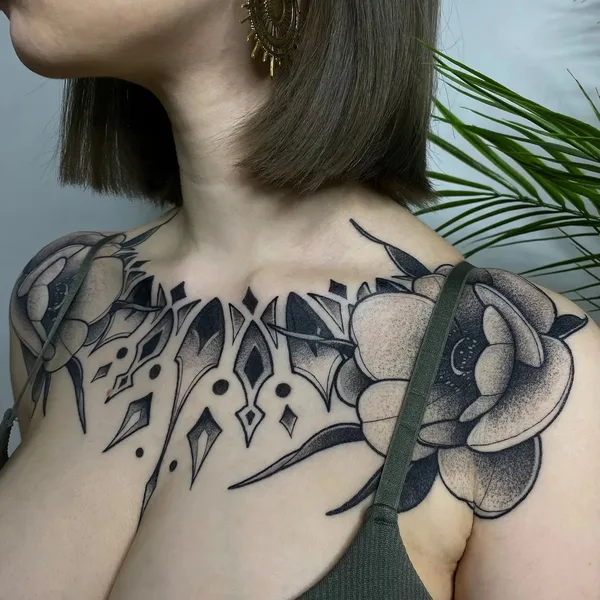 Ornamental tattoo by Pavel Parafiev in Ростов-на-Дону