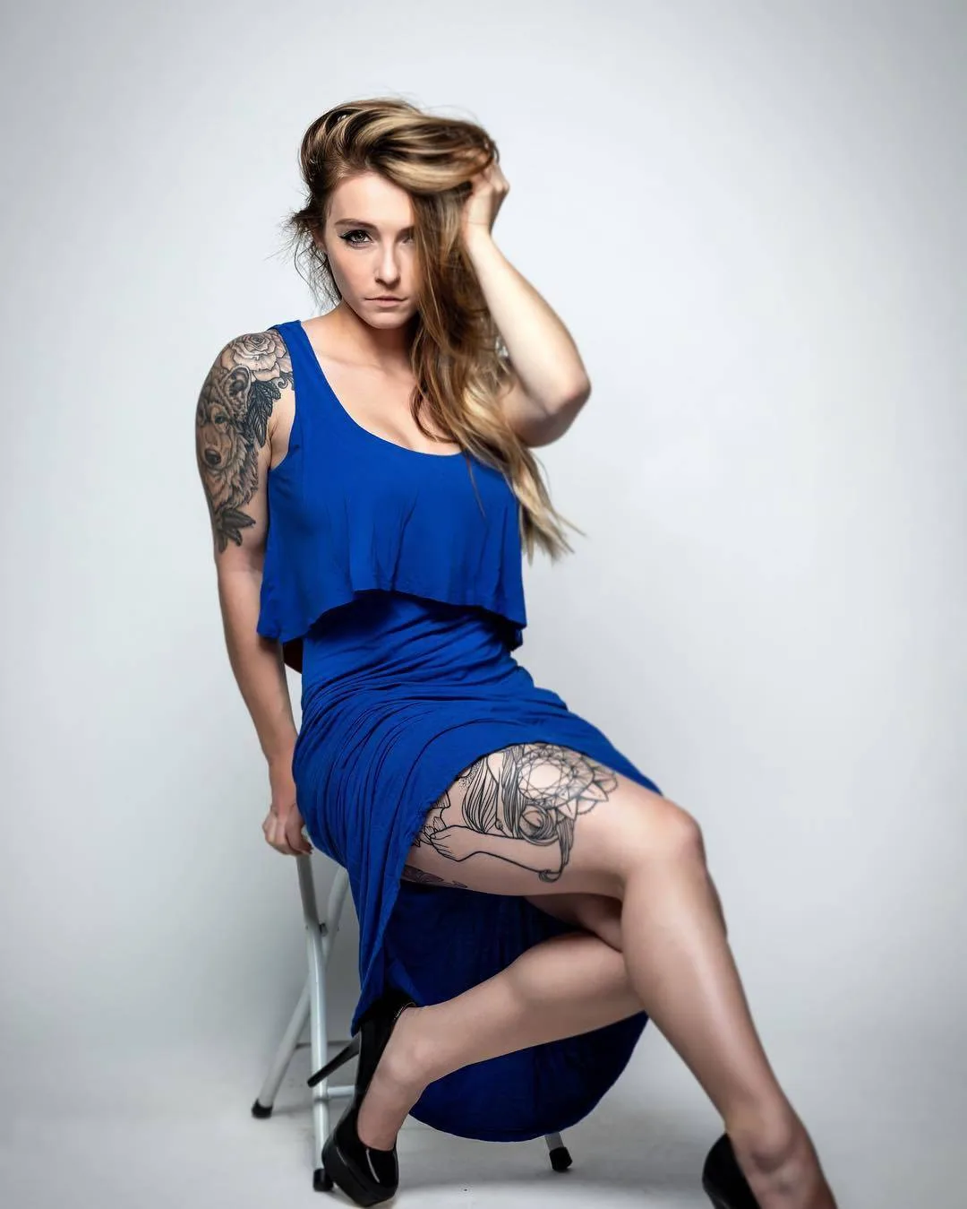 Тату модель Rose - Girl with the Dragan Tattoo, альтернативная фото модель, девушка с тату | США