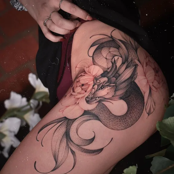 Feminine tattoo by Варвара Романчук in Moscow